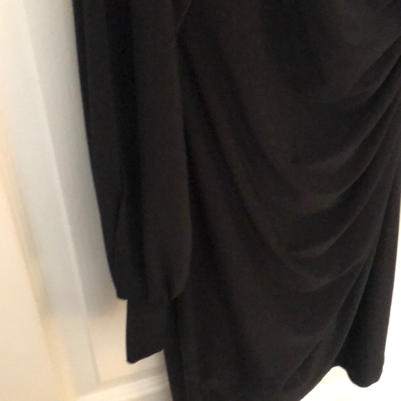 Le Chateau One Shoulder Ruched Dress - Picture 2 of 2